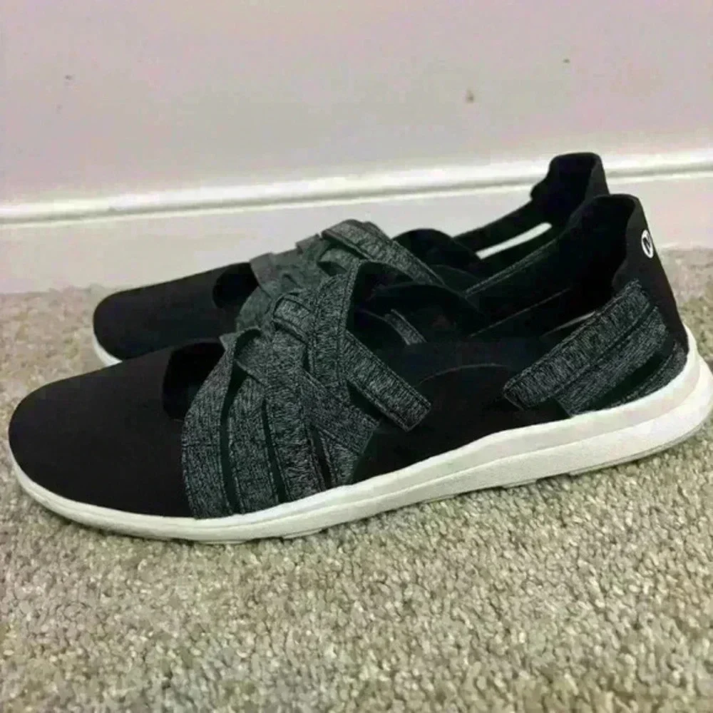 Merrell Flora Kye Black & Grey Weave Ballet Flats Size 7.5